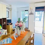 Spacious With Large Balcony Бибионе
