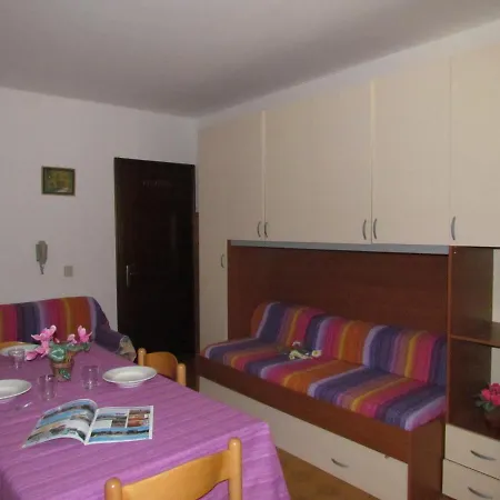 Lejlighed Spacious Up To 8 Guests Close To Thermae *