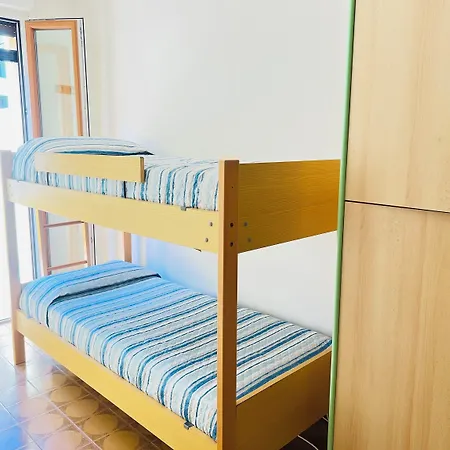 Spacious With Large Balcony Apartamento